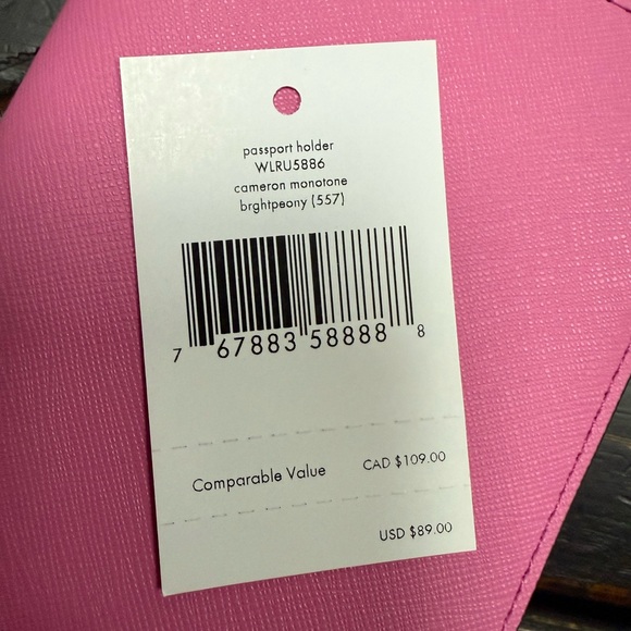 Kate ♠️ Spade Passport & Credit Card Holder - Picture 5 of 8